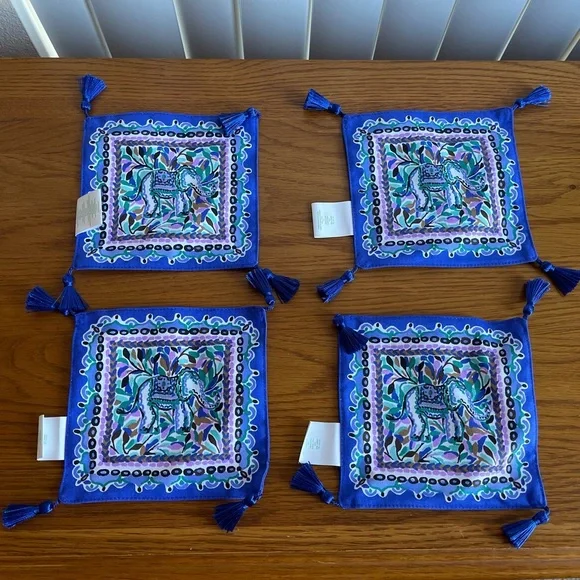 NWT Lilly Pulitzer Printed Cloth Napkin Set - Picture 6 of 9